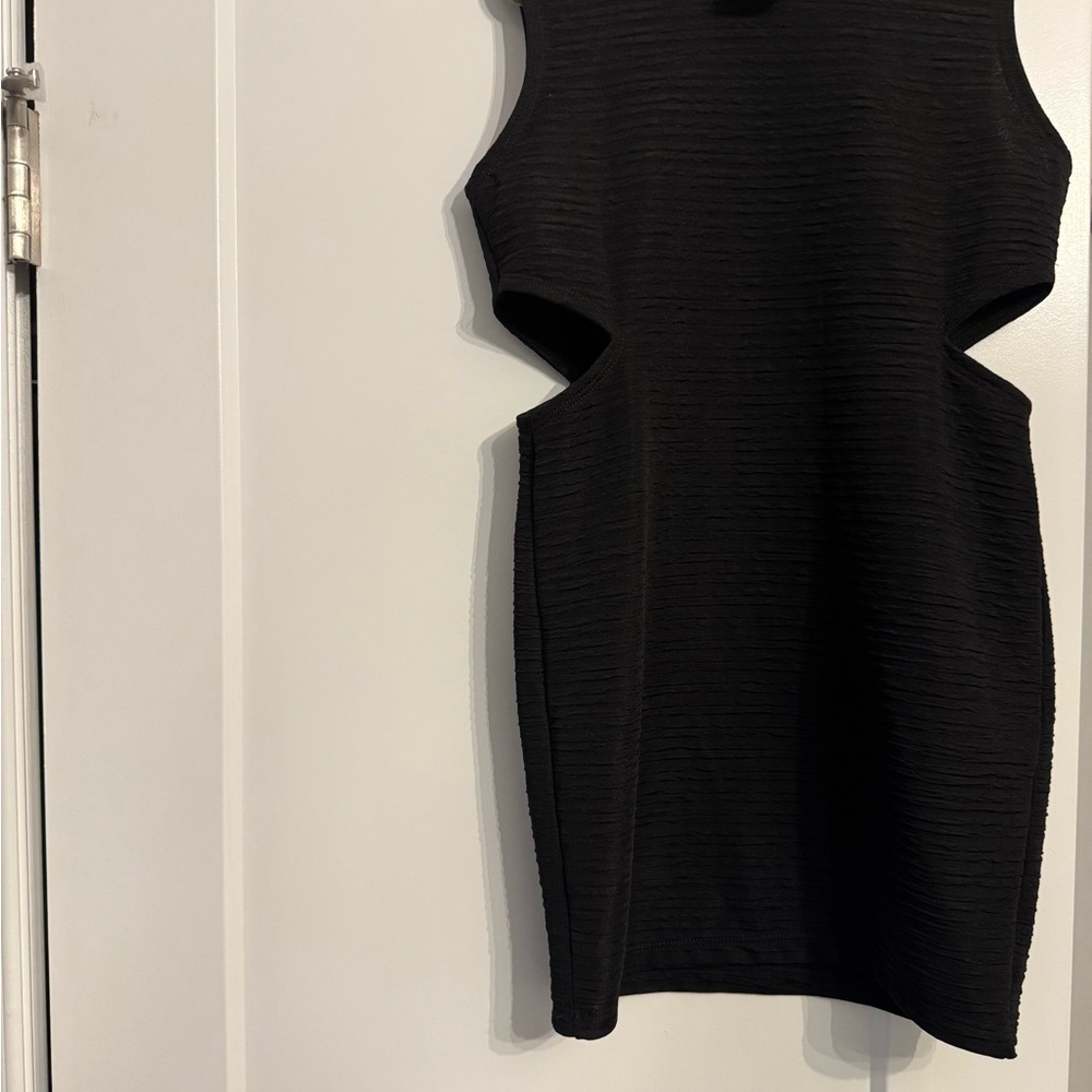 Girls Chic Black Cutout Kids Dress size small
